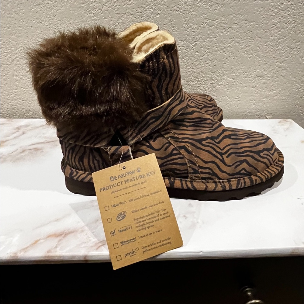 NWT Bear Paw Boots